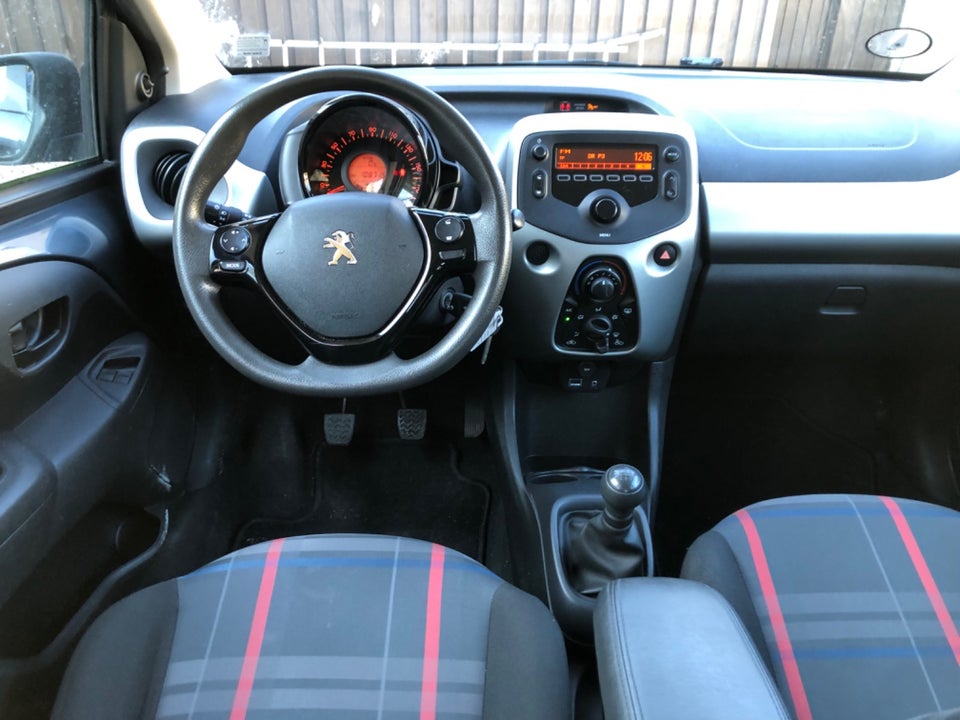 Peugeot 108 1,0 e-VTi 69 Allure 5d