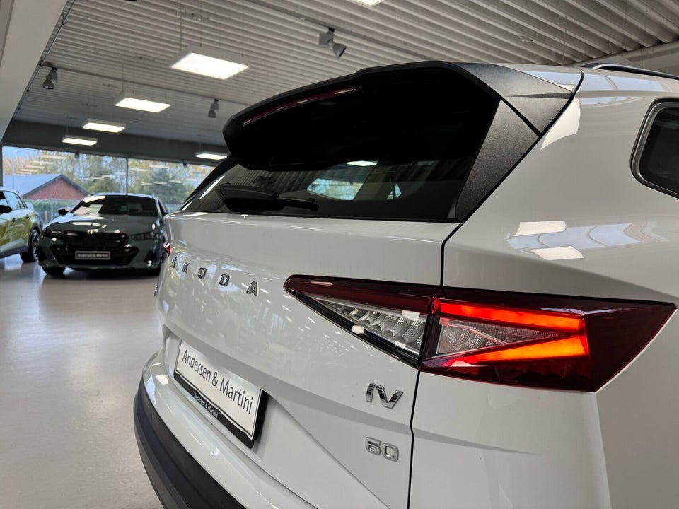 Skoda Enyaq 60 iV Loft 5d