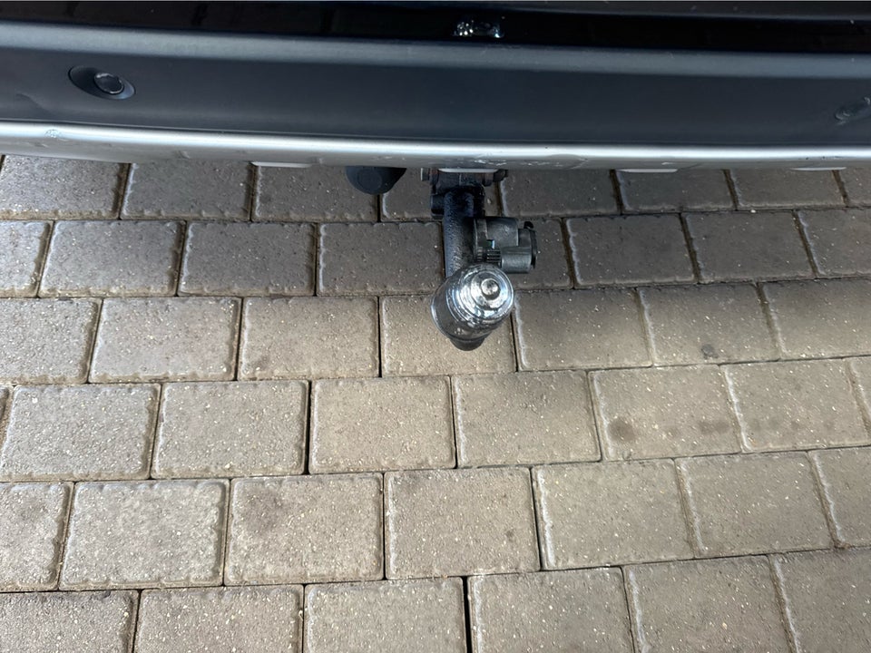 Volvo XC90 2,4 D5 185 aut. AWD 5d