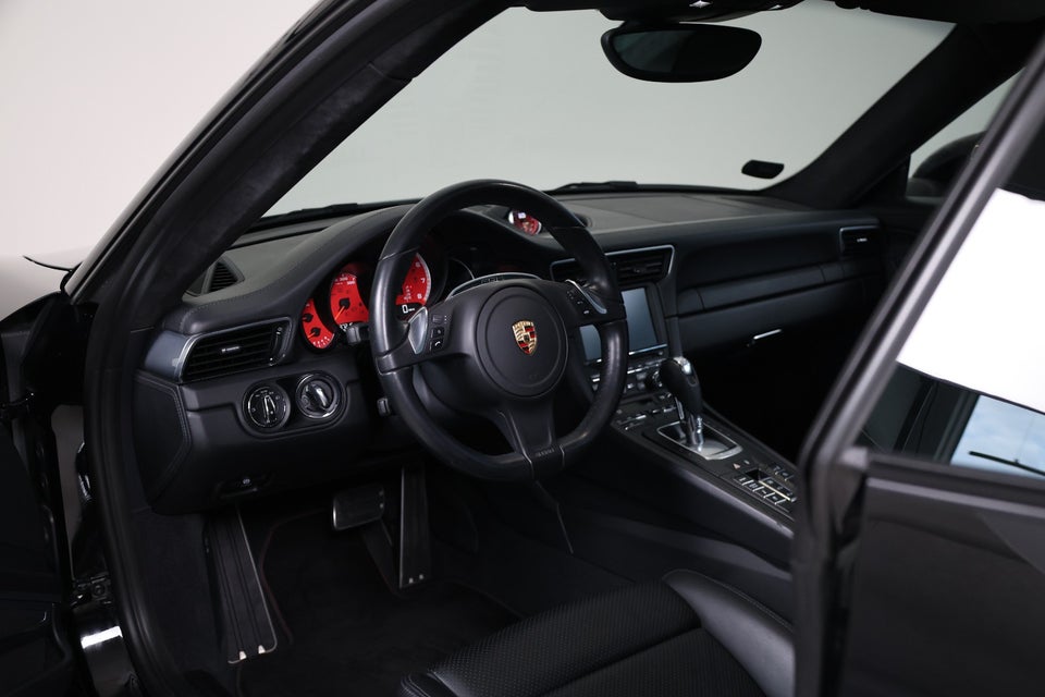 Porsche 911 Turbo 3,8 Coupé PDK 2d