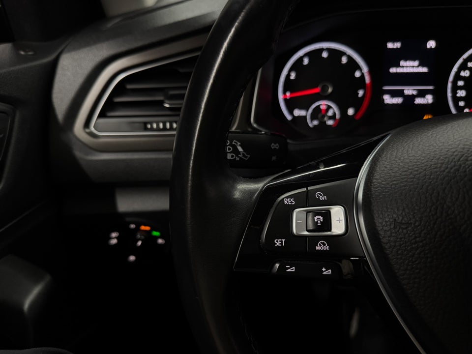 VW T-Roc 1,0 TSi 115 Style 5d