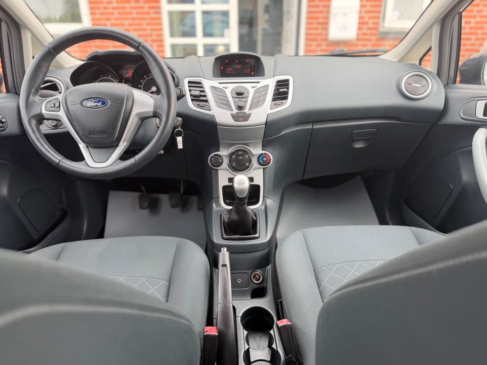 Ford Fiesta 1,25 60 Ambiente 5d