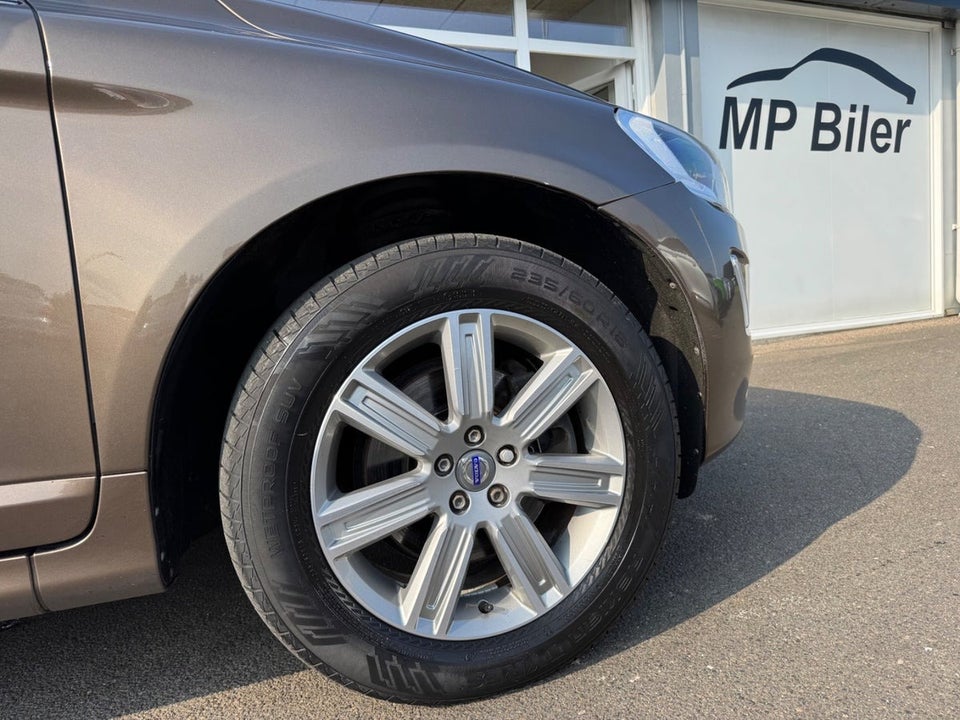 Volvo XC60 2,4 D5 215 Momentum aut. AWD Van 5d