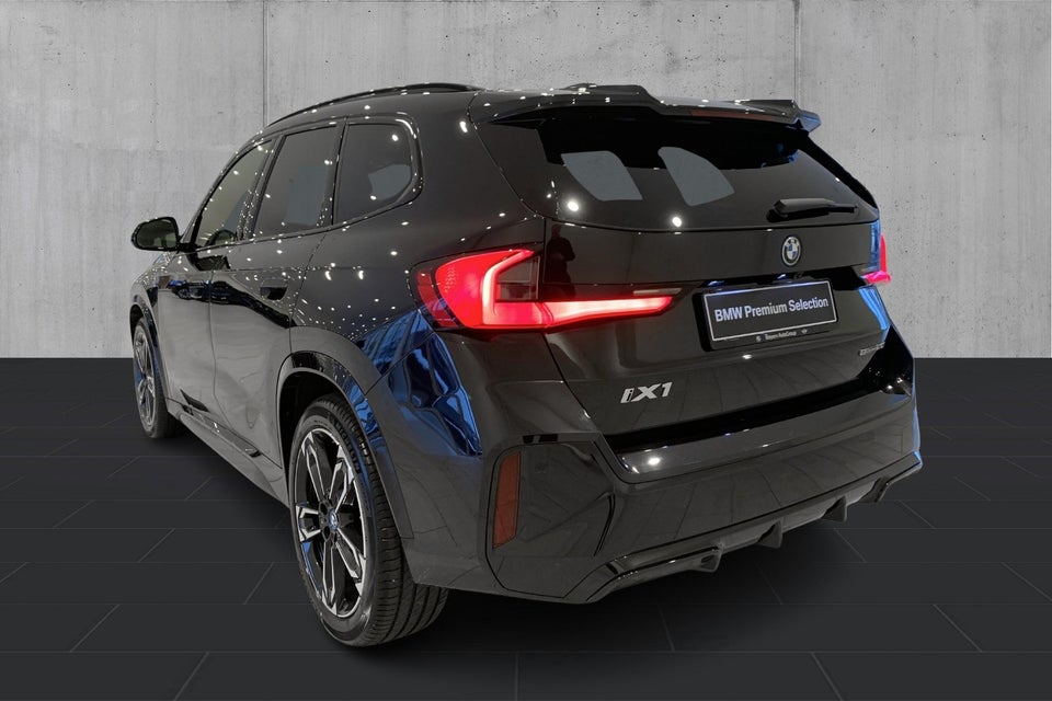 BMW iX1 eDrive20 M-Sport Pro 5d