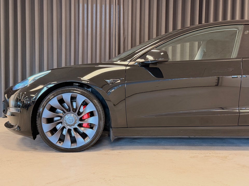 Tesla Model 3 Performance AWD 4d