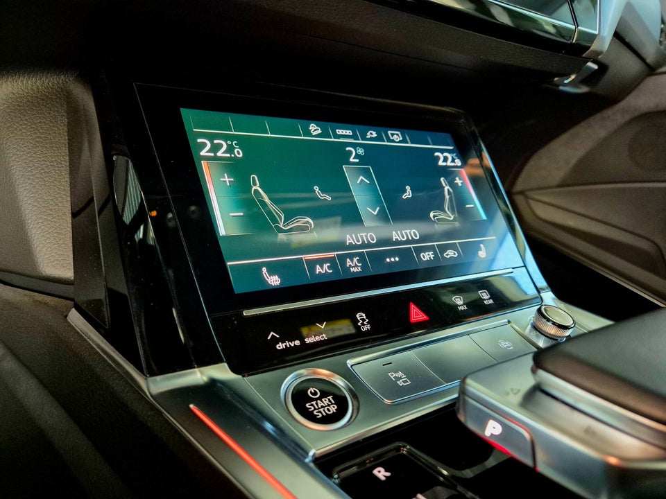 Audi e-tron 55 S-line Sportback quattro 5d