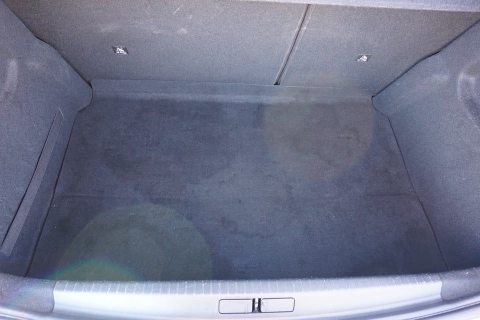 Peugeot 208 1,2 PureTech 100 Allure Sky 5d