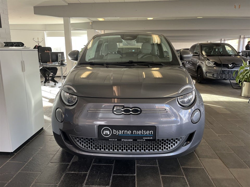 Fiat 500e 42 Icon 3d