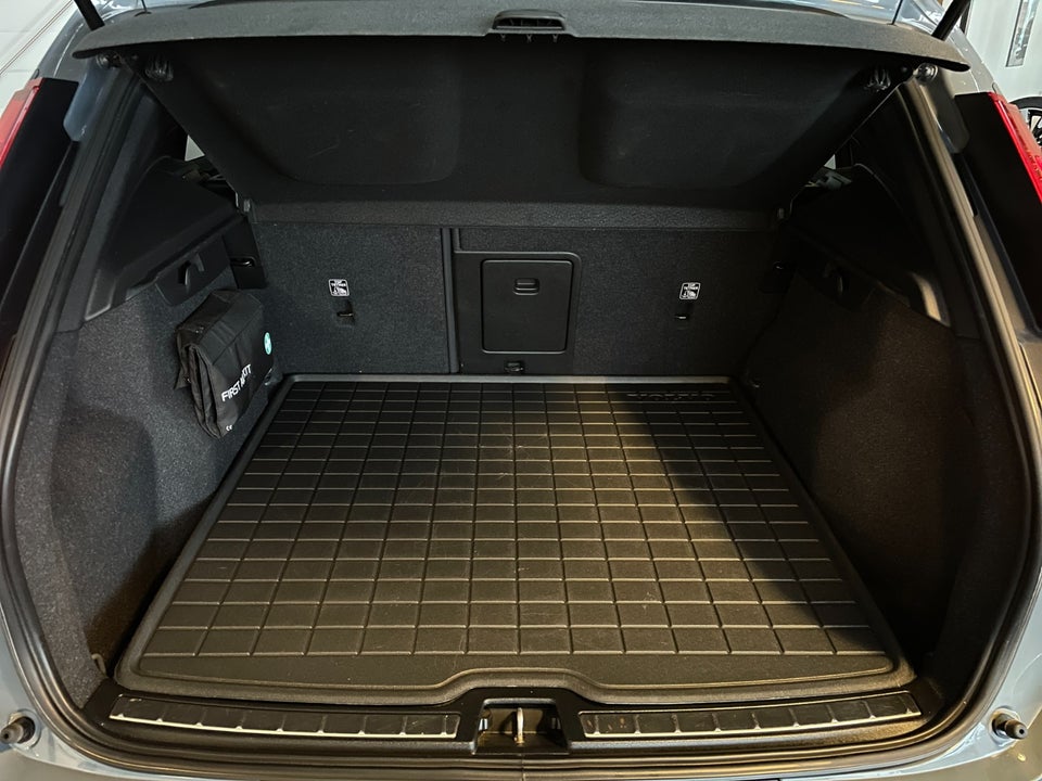 Volvo XC40 1,5 T5 ReCharge Inscription aut. 5d