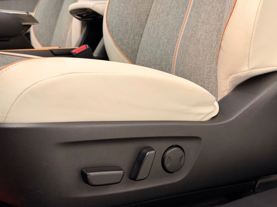 Mazda MX-30 e-SkyActiv Advantage 5d