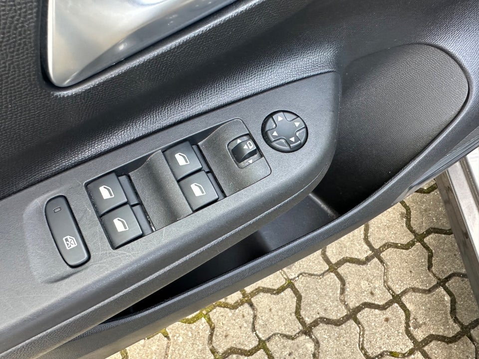 Opel Corsa 1,2 Sport 5d