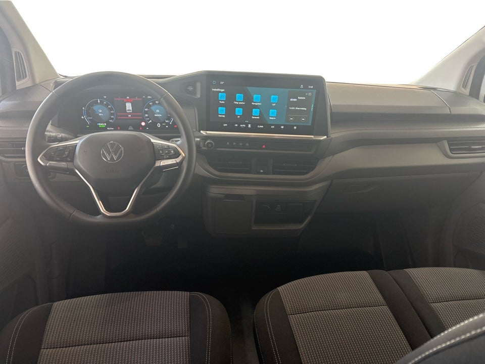 VW e-Caravelle 64 Basis SWB