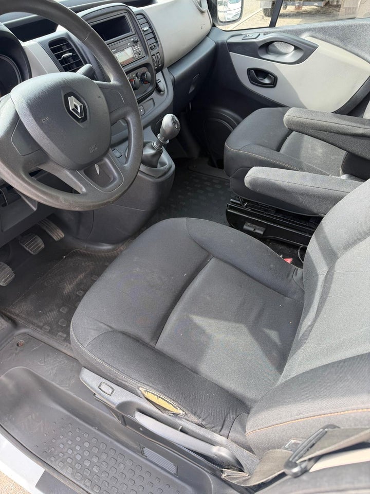 Renault Trafic T29 1,6 dCi 120 L2H2