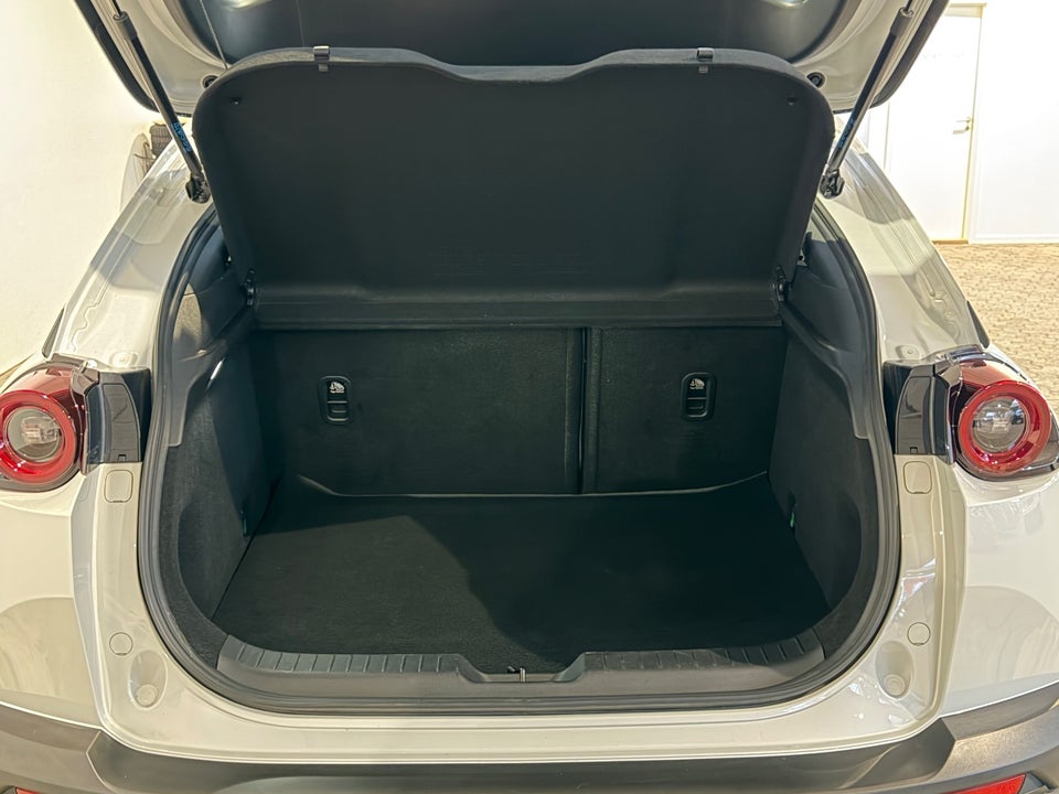 Mazda MX-30 e-SkyActiv Sky 5d