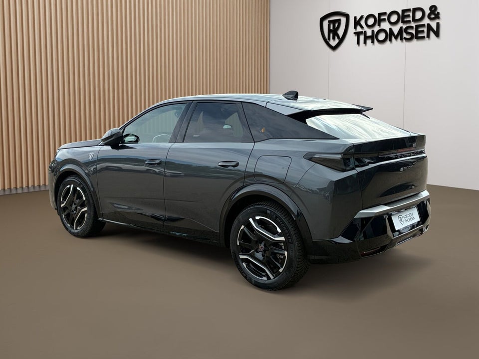 Peugeot e-3008 77 GT 5d