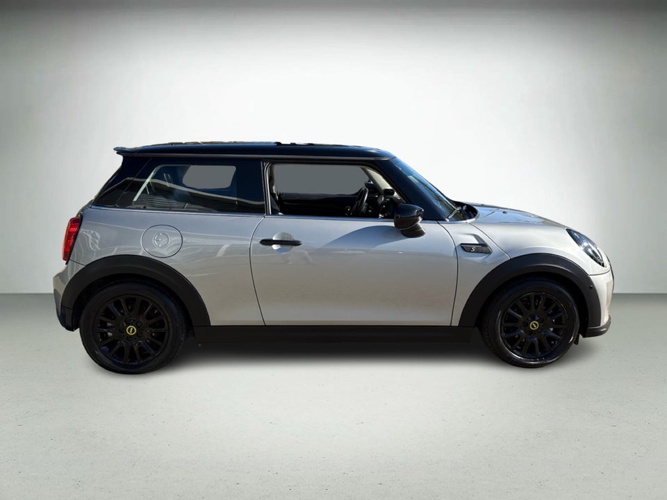 MINI Cooper SE Classic Trim 3d