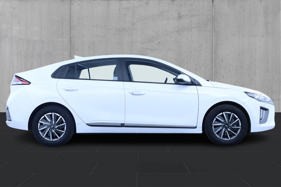 Hyundai Ioniq 40 EV Style 5d