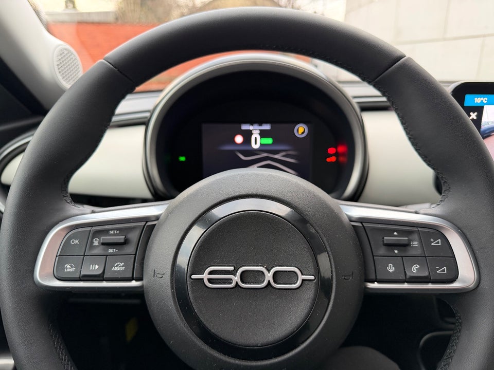 Fiat 600e 54 la Prima 5d