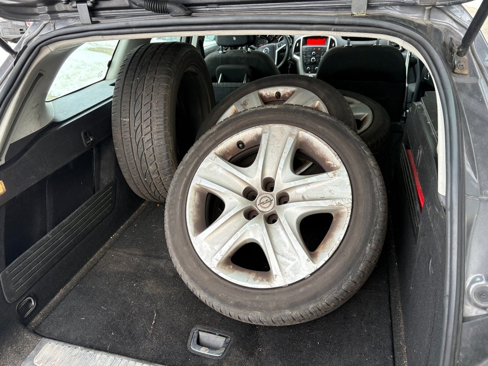 Opel Astra 1,6 Enjoy Sports Tourer 5d