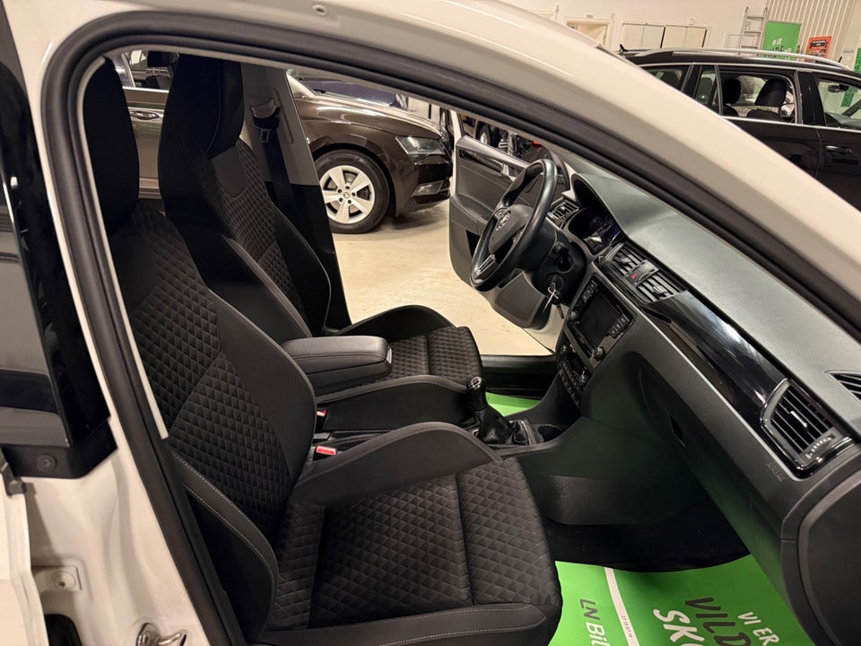 Skoda Rapid 1,0 TSi 110 Ambition 5d