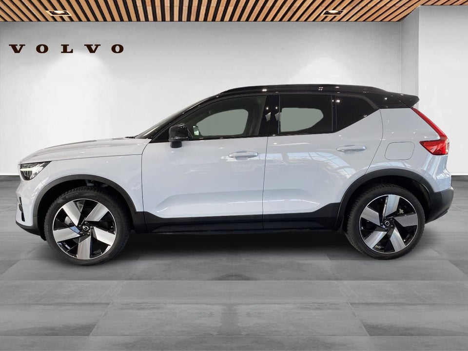 Volvo XC40 ReCharge Extended Range Plus 5d