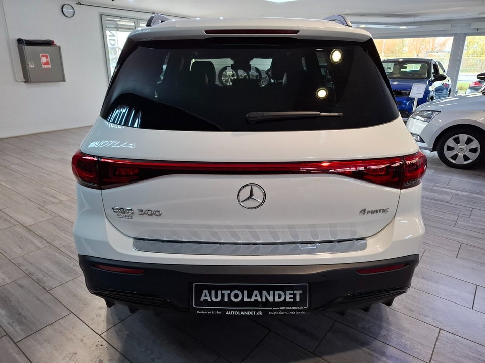 Mercedes EQB300 4Matic 5d
