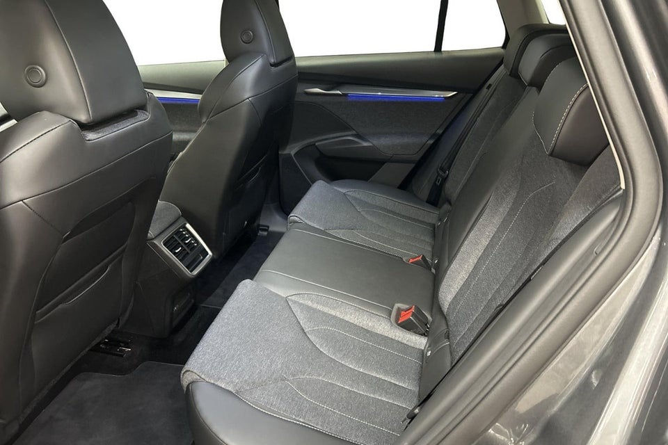 Skoda Elroq 60 iV Selection Premium 5d