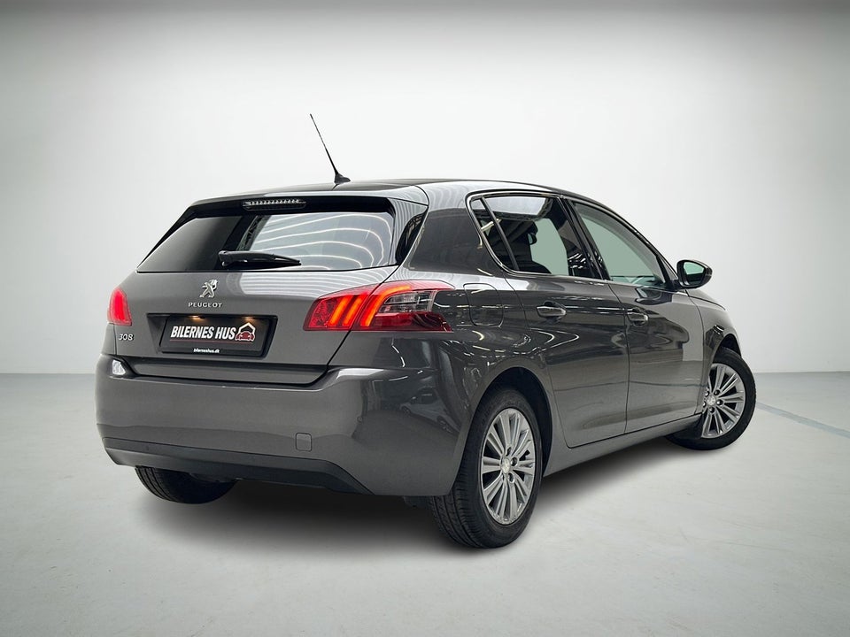 Peugeot 308 1,5 BlueHDi 130 Prestige Sky 5d
