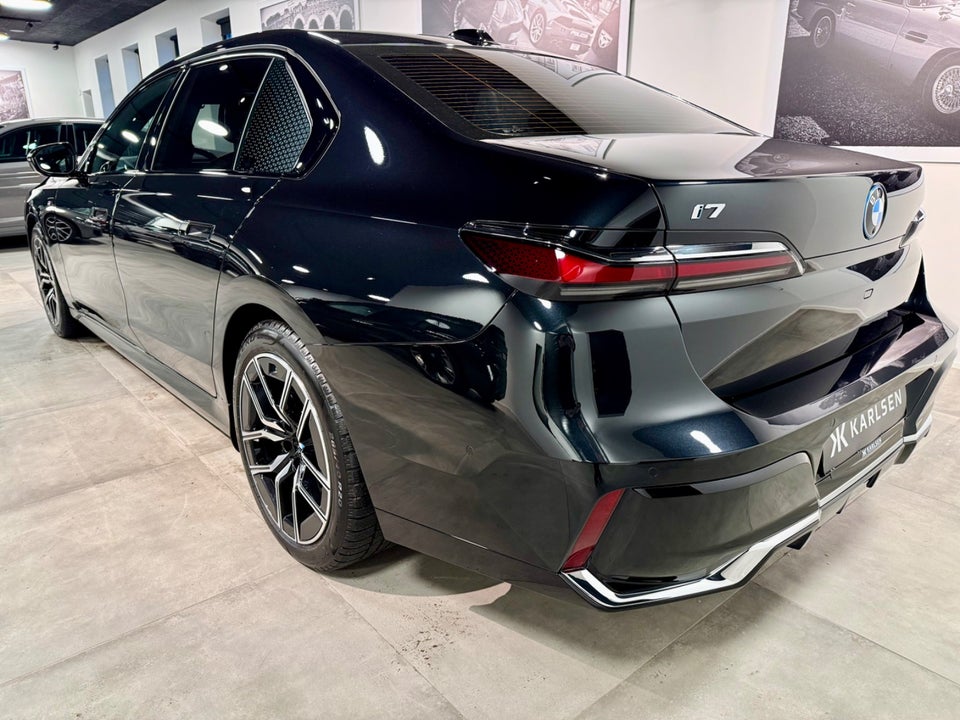 BMW i7 eDrive50 M-Sport 4d