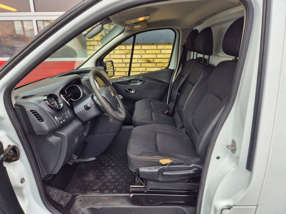 Renault Trafic T29 2,0 dCi 170 L1H1 EDC