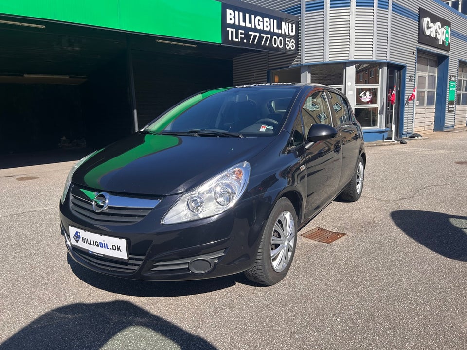 Opel Corsa 1,2 16V Cosmo 5d