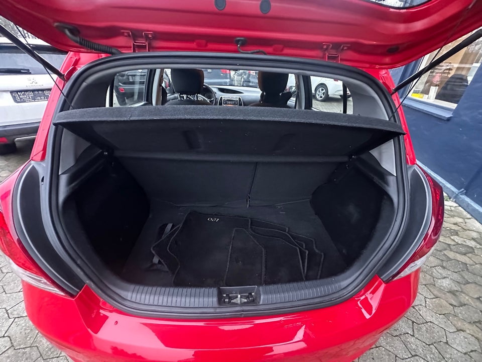 Hyundai i20 1,25 Classic 5d