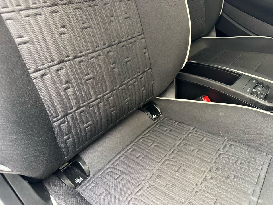 Fiat 500e 42 Icon 3d