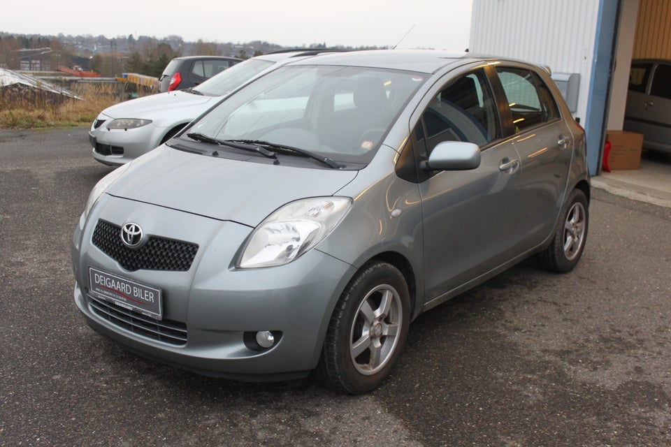 Toyota Yaris 1,3 Luna Sport 5d