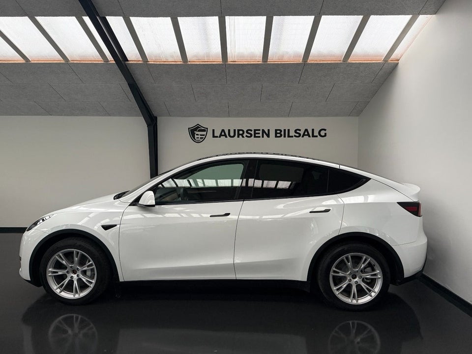 Tesla Model Y Long Range AWD 5d