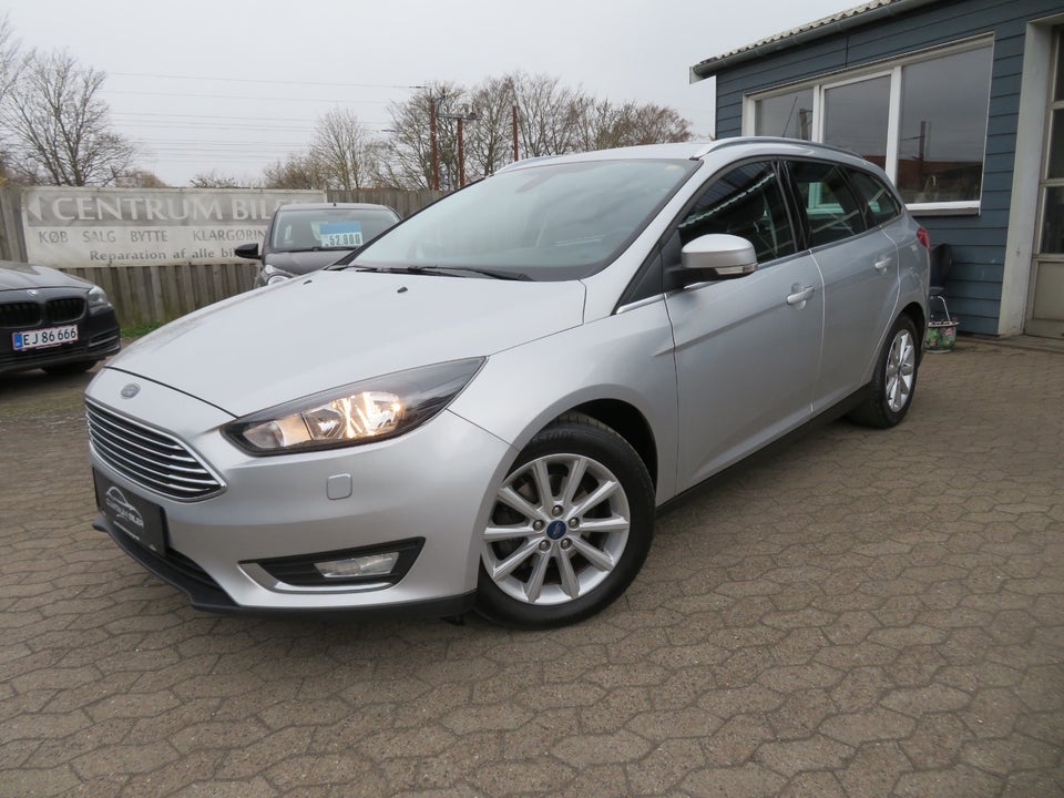 Ford Focus 1,0 SCTi 100 Titanium stc. 5d
