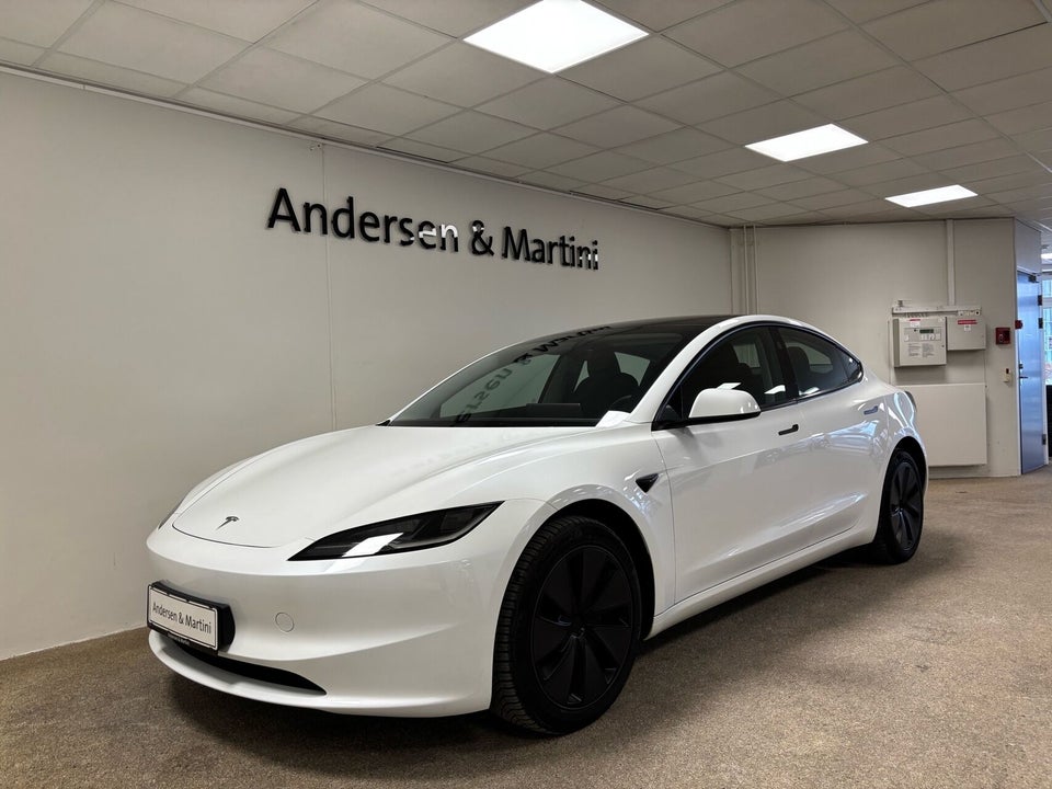 Tesla Model 3 Long Range AWD 4d
