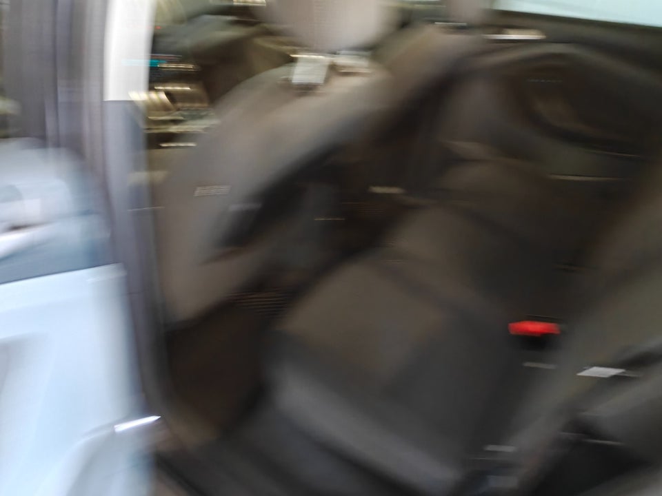 Ford C-MAX 1,0 SCTi 125 Titanium 5d