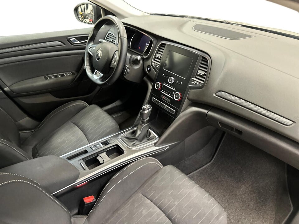 Renault Megane IV 1,3 TCe 140 Zen 5d