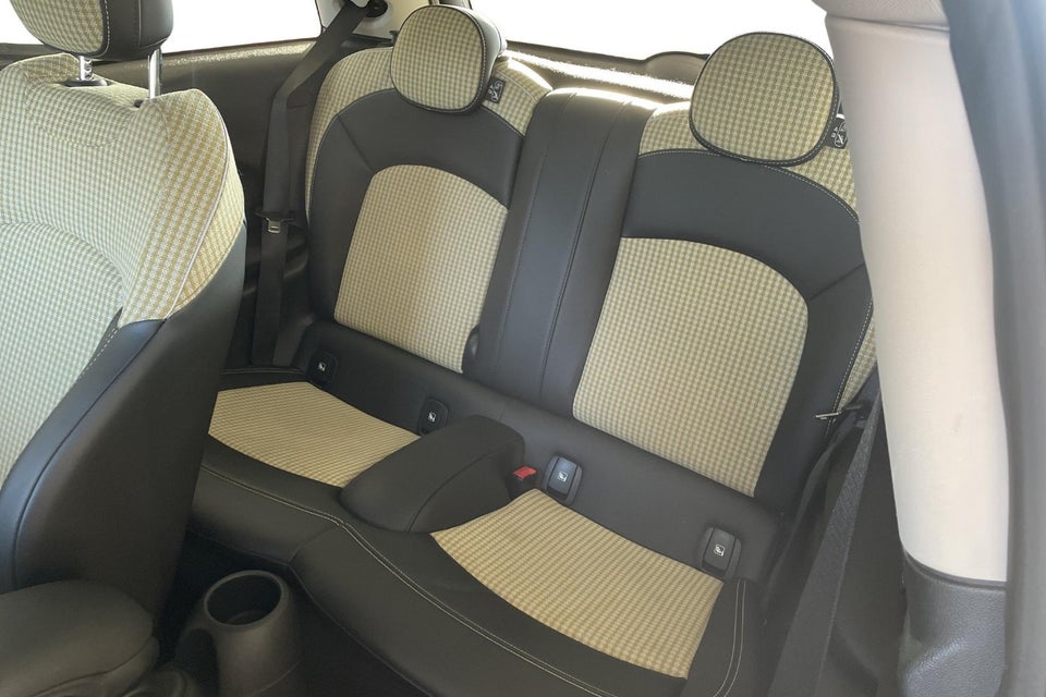 MINI Cooper SE Classic Trim 3d