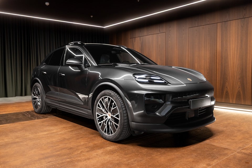 Porsche Macan 4 5d