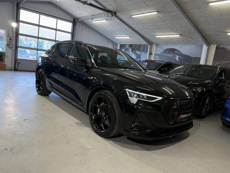 Audi e-tron 55 S-line quattro 5d