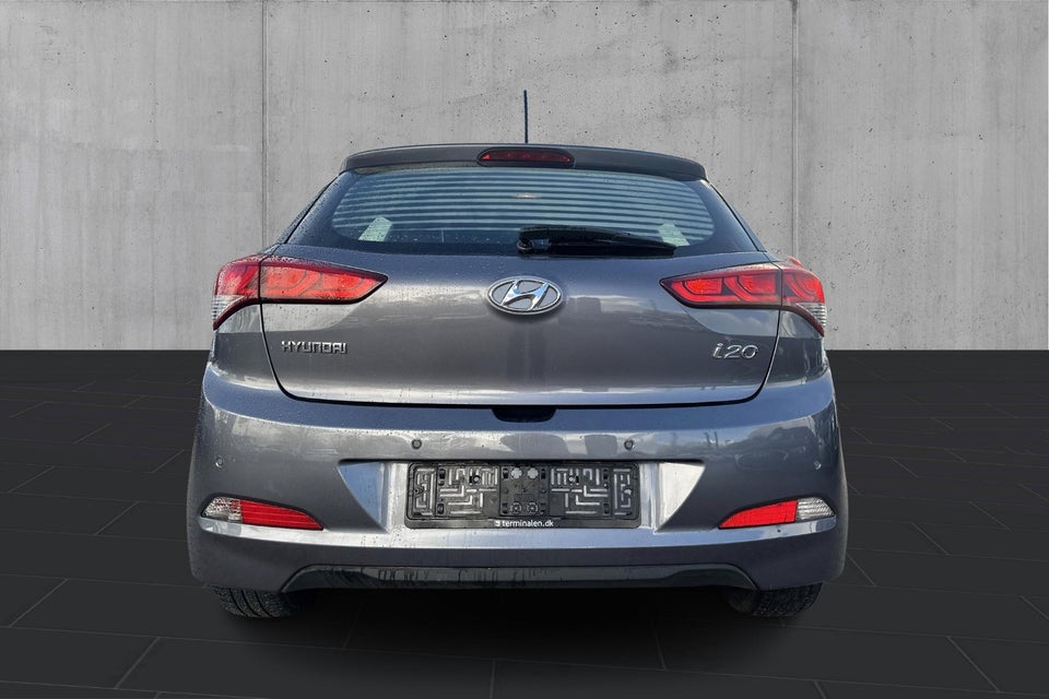 Hyundai i20 1,25 Premium 5d