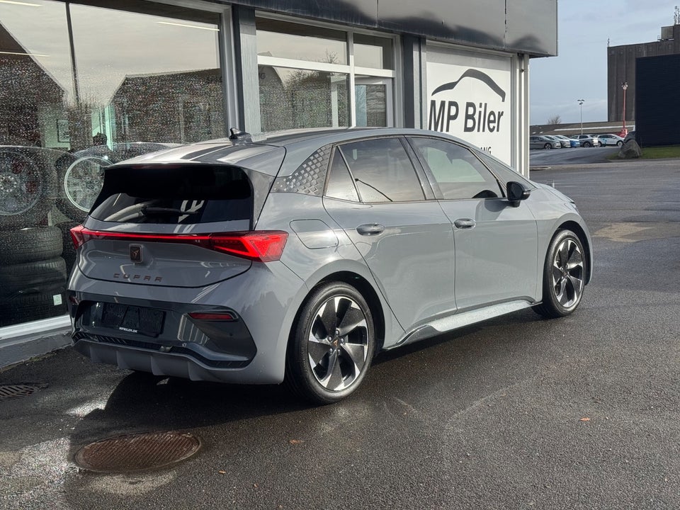 Cupra Born 58 e-Boost Dinamica Pack High 5d