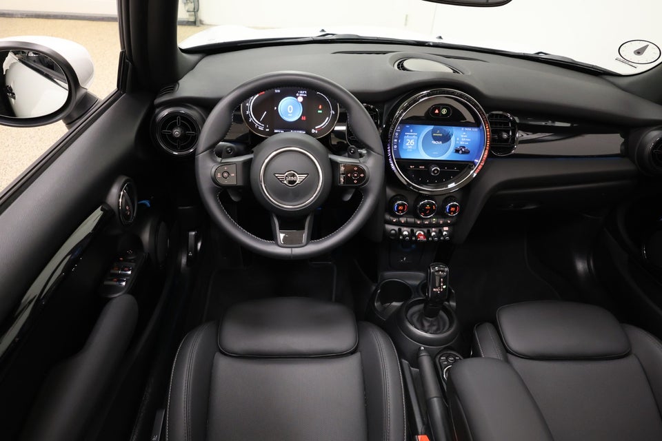 MINI Cooper S 2,0 Essential Cabriolet aut. 2d