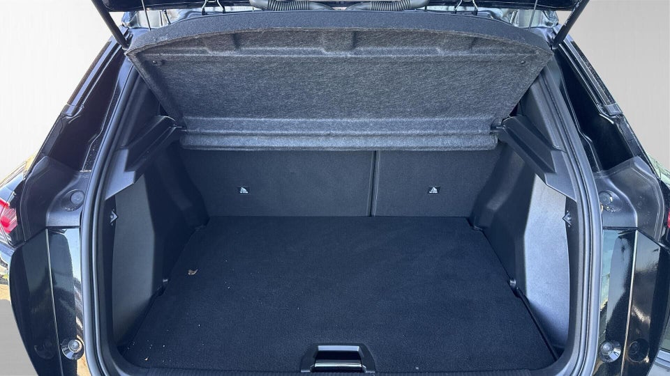 Peugeot 2008 1,2 PureTech 130 Allure EAT8 5d