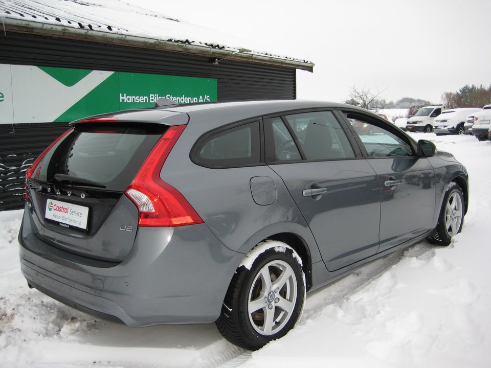 Volvo V60 2,0 D2 120 Kinetic aut. 5d