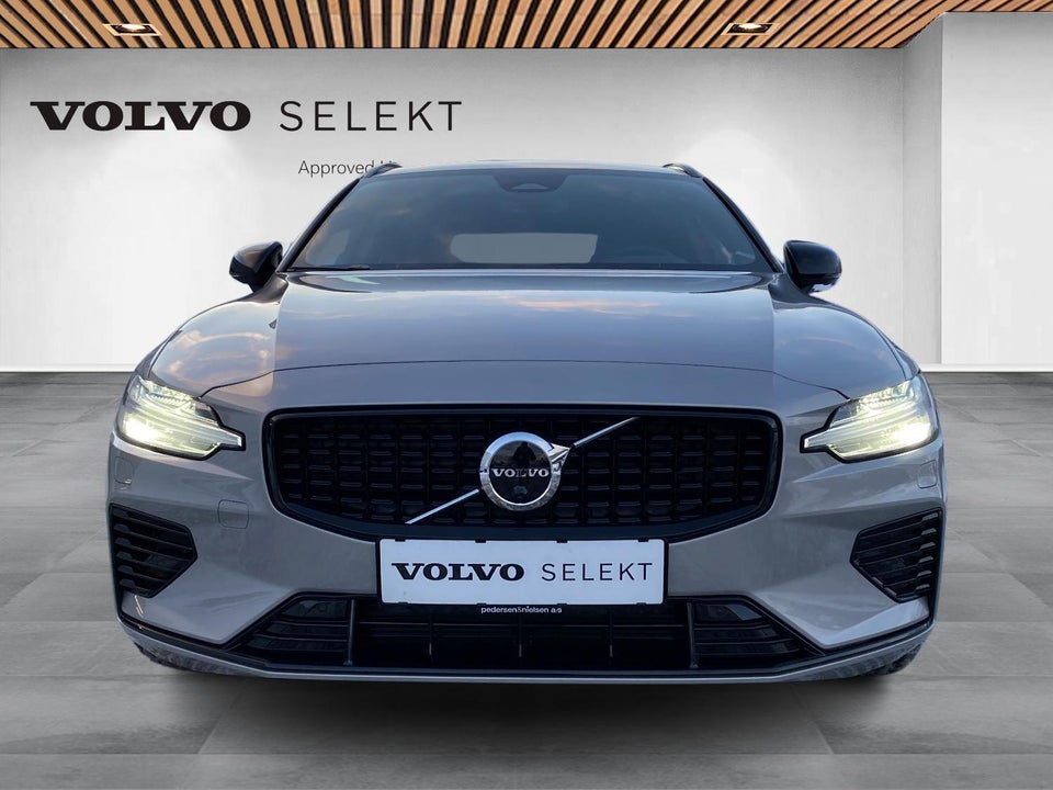 Volvo V60 2,0 T6 ReCharge Ultimate Dark aut. AWD 5d