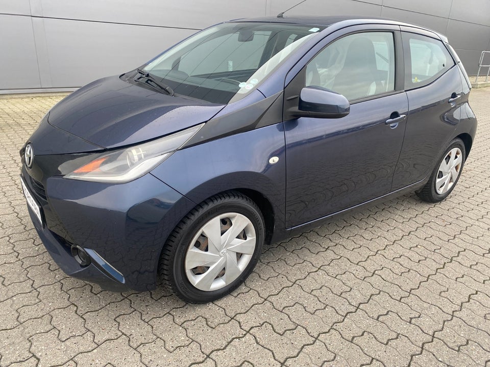 Toyota Aygo 1,0 VVT-i x-black II 5d