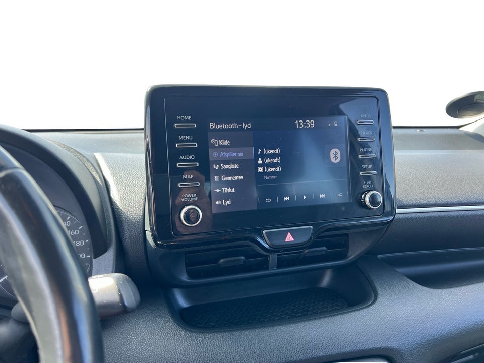 Toyota Yaris 1,5 Hybrid H1 e-CVT 5d